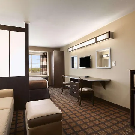 Microtel Inn & Suites Cotulla Exterior photo