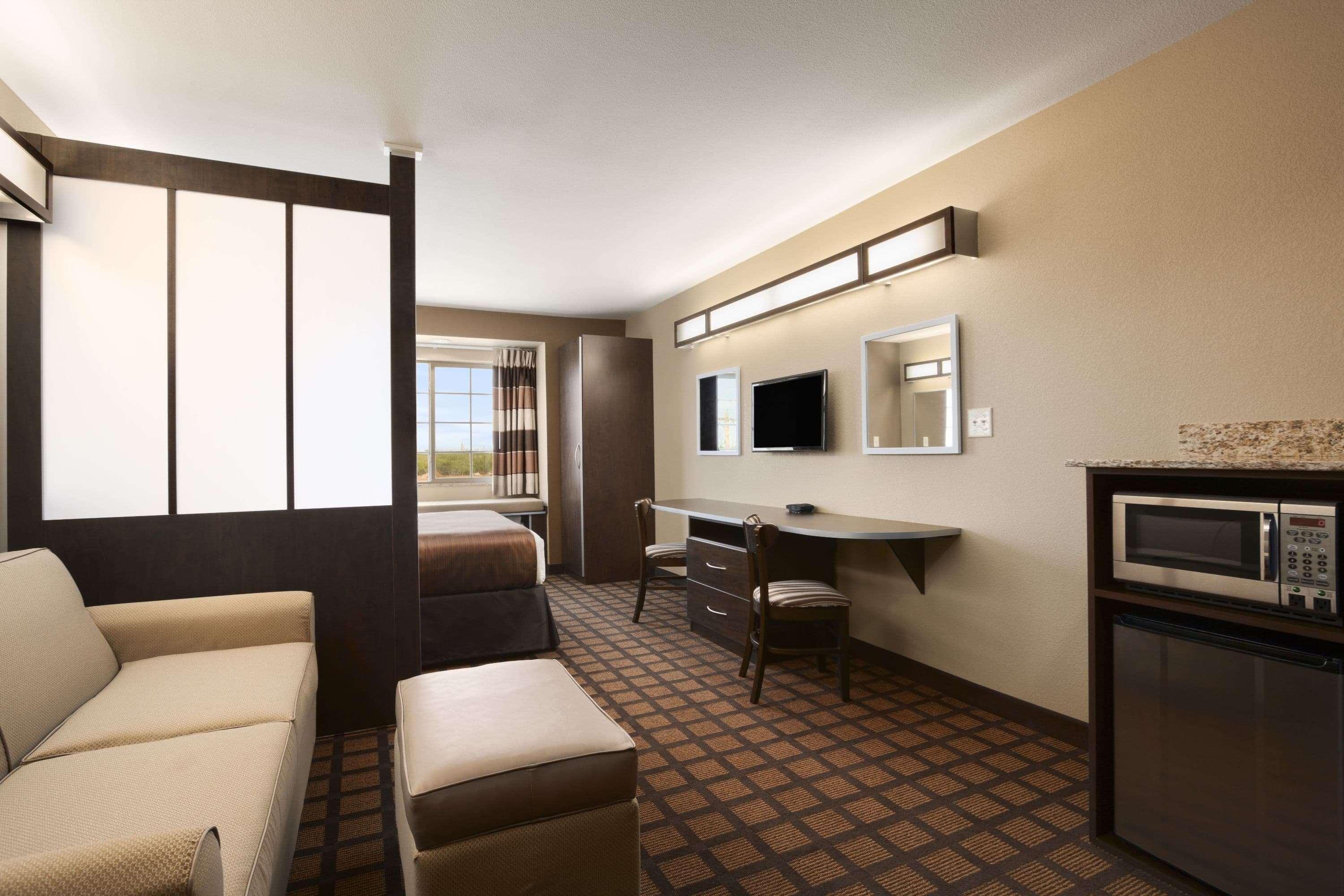 Hotel Microtel & Cotulla